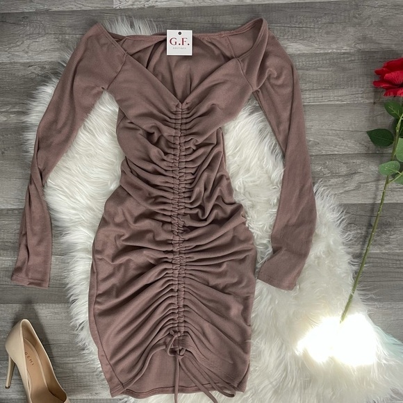 𝅺new Rushed Off The Shoulder Dress Mocha - Picture 1 of 5